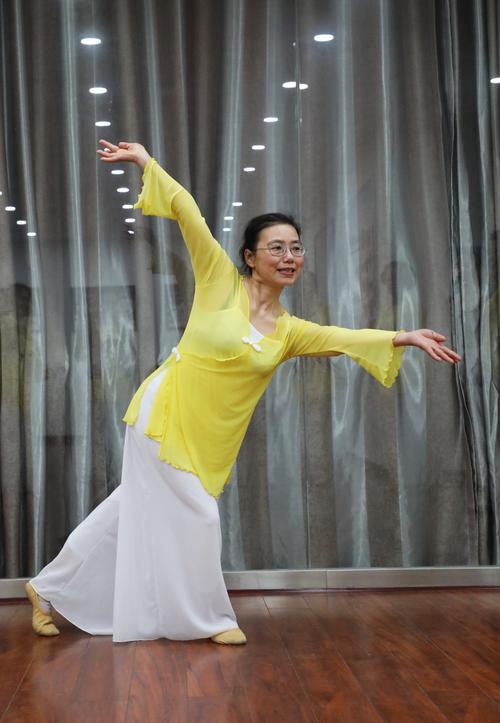 情感的形态_情感形式哲学视频_情感与形式